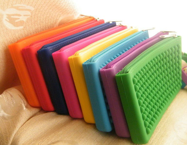 東莞硅膠手機套生產廠家地址 東莞硅膠手機套生產廠家地址