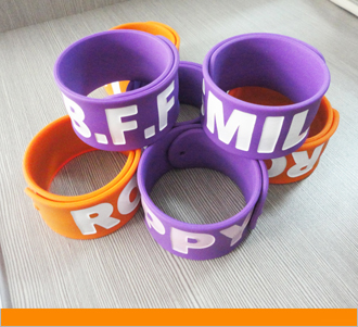 硅膠手環(huán)批發(fā)廠(chǎng)家